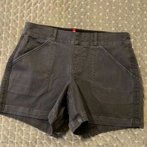 SPANX Shorts Size M